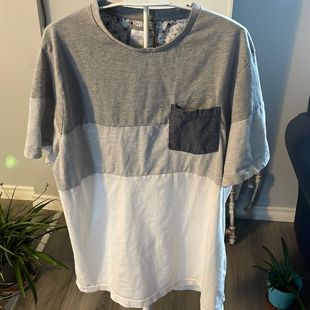 Denim & Flower size XL t-shirt